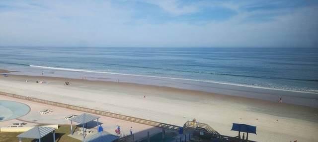 Intimate - Cuddles - Ocean vibes in Daytona Beach