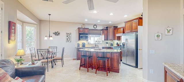 Inviting home with full kitchen, patio, central AC, & W/D in Sun City West