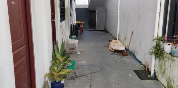 Keneth Hostel in Pili