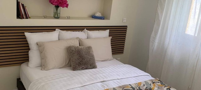 La CleryNette Suite 20 minutes from Giverny, 10 minutes from Château de Gaillard in Les Andelys