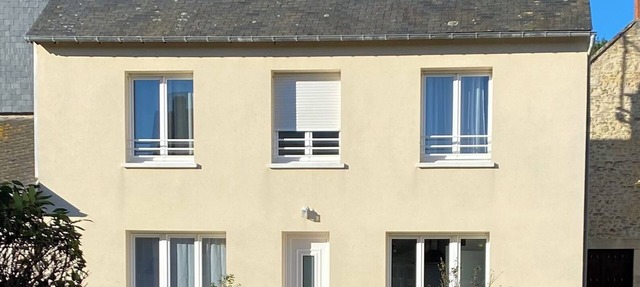 La Maison du Lavoir in Port-en-Bessin-Huppain