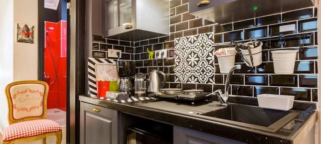Large Design Flat -4Bdrm- 4Bth -1st FL in Istanbul