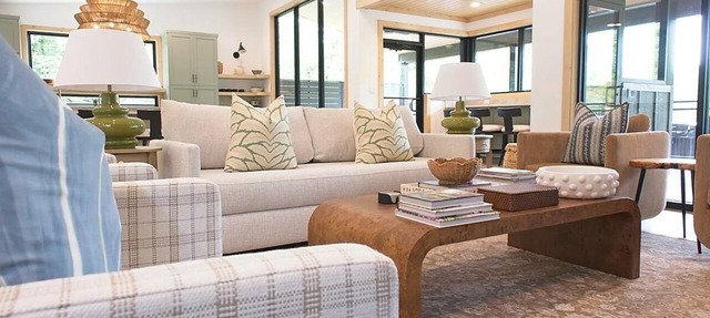 Large 5 bed, 5 bath Cabin at Treehouse Resort, Sleeps 13 in Hot Springs National Park