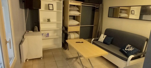 Le Studio du repos en arrière cour in Clermont