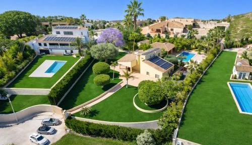 Little Paradise: Private Luxury Villa in Vallongas