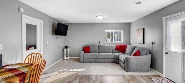 Located between Grand Rapids and Lansing, one bedroom apartment. in Saranac