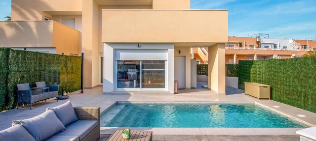 Lovely home in Cartagena with kitchen in Cartagena