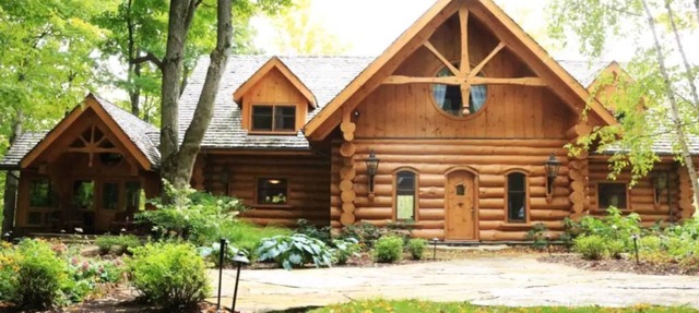 Luxury Loghouse in the woods in mulmur