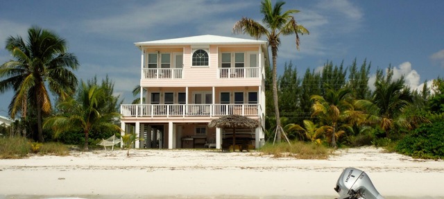 Luxury Oceanfront with HOT TUB - BOAT, kayaks, paddleboards included -PARADISE! in Marsh Harbour