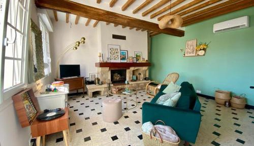 Maison chaleureuse Babyfoot, vinyles & détente in Belleuse