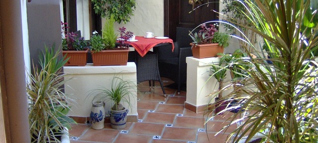 Mediterranean holiday home with small patio-terrace in Icod de los Vinos