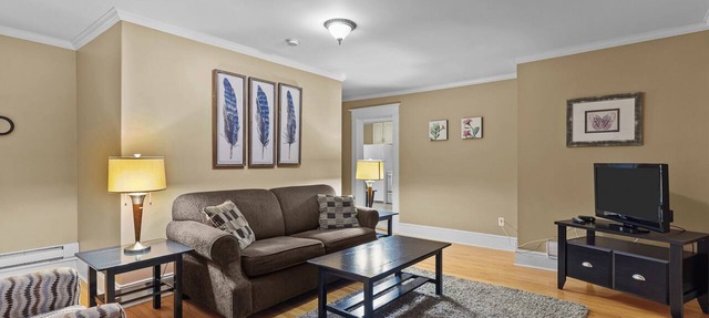 Midstream Modern 2BR Wi-Fi Parking in St. John's