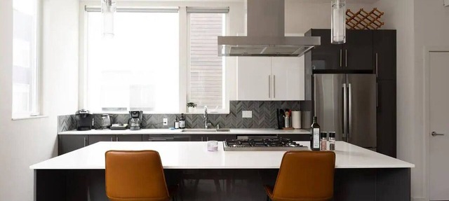 Modern Central District 3BR with Private Bathrooms — 1 Block to Light Rail in Seattle