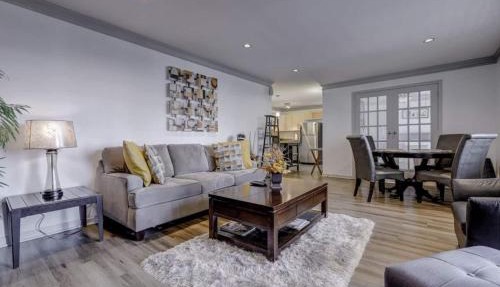 Modern Downtown 2 Bed 2 Bath Near Aquarium in Atlanta