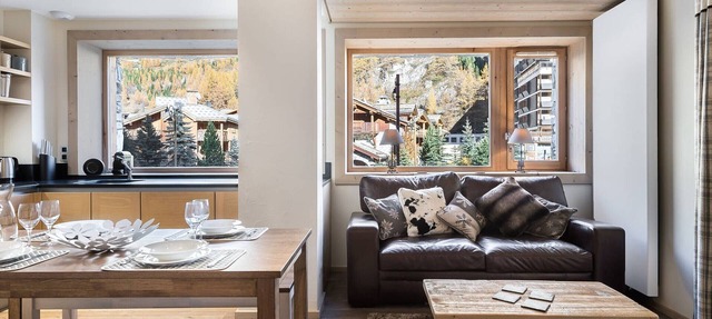 Modern Duplex Apartment, Ski Shuttle, Parking, Pet-Friendly in Val-d'Isère
