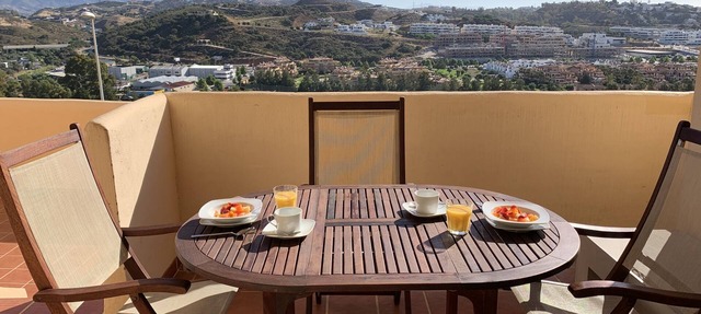 Modern duplex apartment with sea and mountain views in La Cala de Mijas