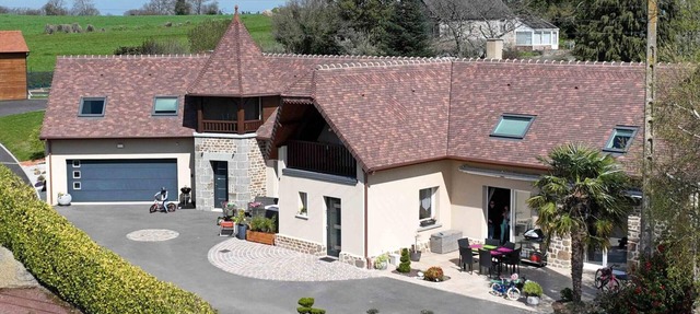 Modern house with private spa near the pond in Athis-Val de Rouvre