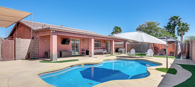 Near Golf Courses: Poolside Paradise in Yuma! in Yuma
