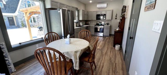New Construction Home, Short Walk to Lake Access in Cherokee Village