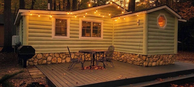 New! Cute 2-bedroom cottage in quaint Northport in Northport