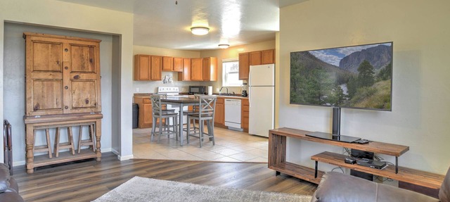 New Listing! Quaint Affordable Cabin | Walkable to Downtown Creede in Creede