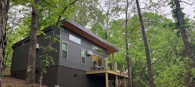 New Romantic Secluded Cabin for two in beautiful Mammoth Spring Arkansas! in Mammoth Spring