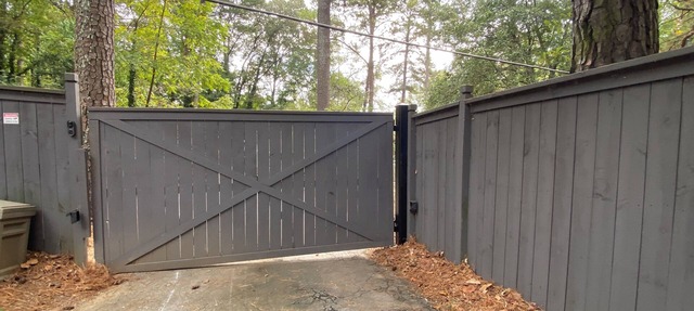 NEW! Your own compound! 3bd 3bath Bungalow private gate/2 acre, pets encouraged! in Mableton