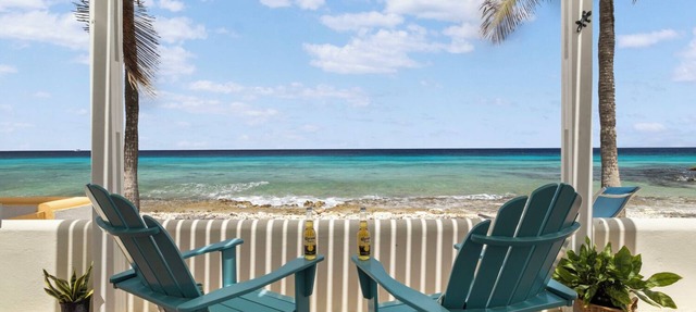 Oceanfront Luxury for Divers @ Lighthouse Beach 2 - Direct Ocean & Reef Access in Kralendijk