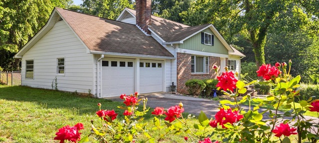 Orchard Ridge Retreat in Flat Rock