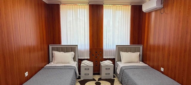 Perfect 3-bedroom bed & breakfast with AC in tranquil Chaek in Chaek