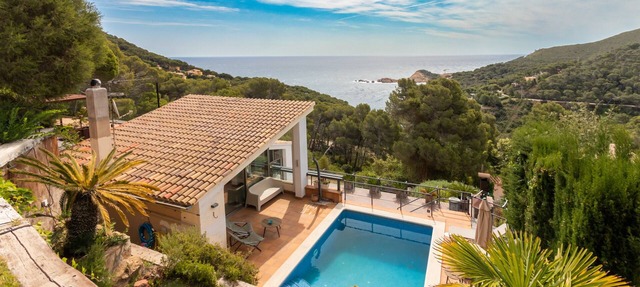 Pet-Friendly 'Espectacular Villa en Begur' with Sea View, Pool & Wi-Fi in Begur