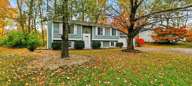 Pet Friendly+GameRoom + BackYard+ Near Downtown in Indianapolis