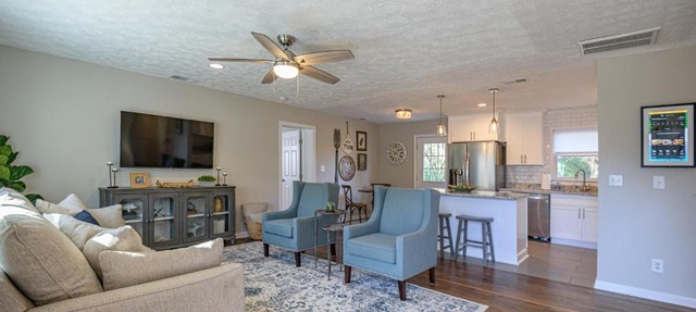 Pet-Friendly Marietta Retreat Near Town Center in Marietta