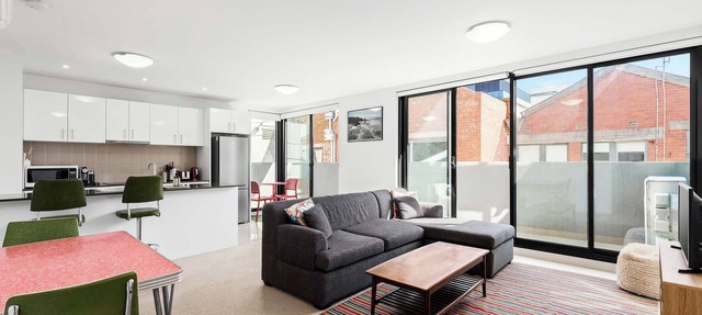 Prime Soho Apt @ Heart of Geelong CBD w/parking in Geelong
