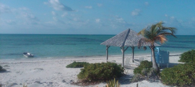 Private Beach House on Casuarina Bonefish Beach with Motorboat for Rent in Marsh Harbour