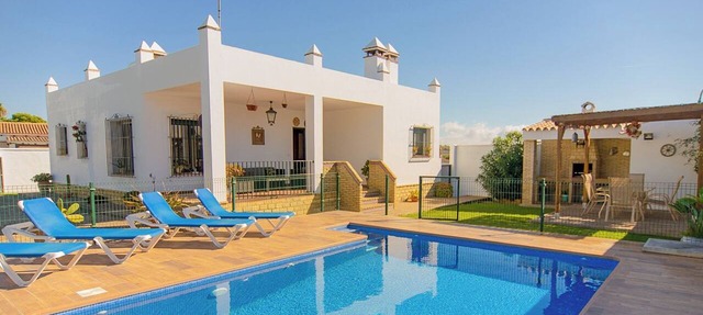 Private Pool and large garden, in Fuente del Gallo, with aircondition and wifi internet - Casa Macarena - in Conil de la Frontera