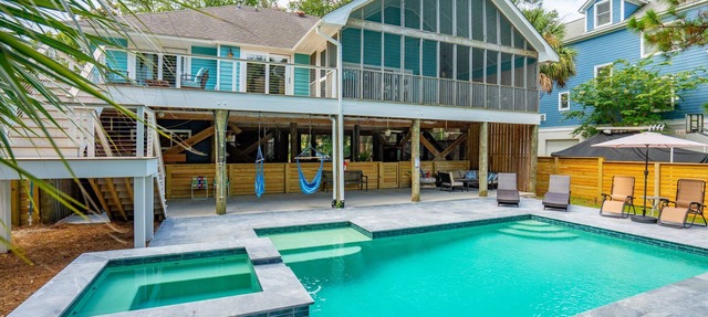 Private Pool, Great Porches, Easy Walk to Beach, Pets friendly -Sunset Point in Folly Beach