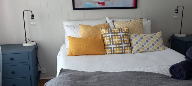 Private self-contained Cottage on working farm in Undera, Northern Victoria. in Undera