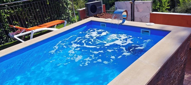 RELAX HOUSE BARCELONA in Sant Esteve Sesrovires