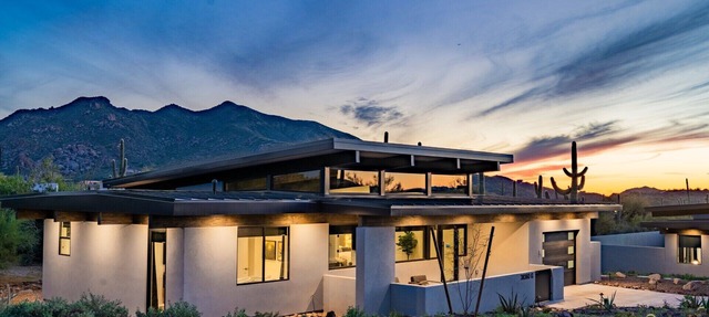 RELAX in this STYLISH CASITA LOCATED IN THE HEART OF CAREFREE, ARIZONA in Carefree