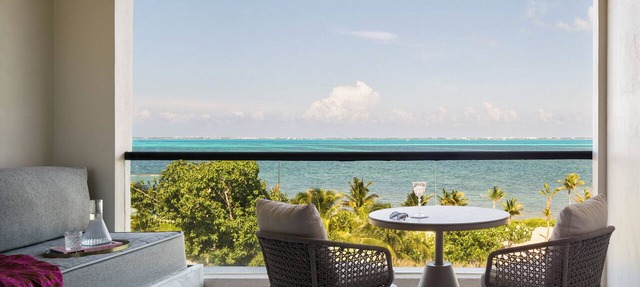 Rooftop Soaking Tubs and Beachfront Family Fun Await in Cancún