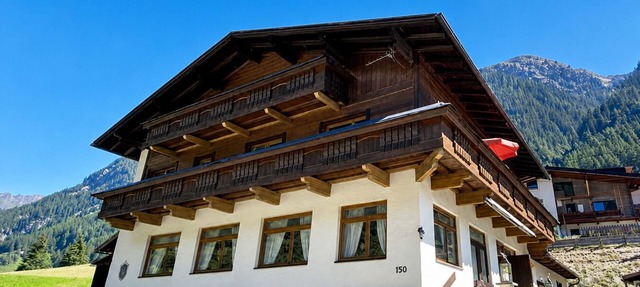 Rustic Pitztal alpine house by the stream with large balcony and garage in sankt Leonhard