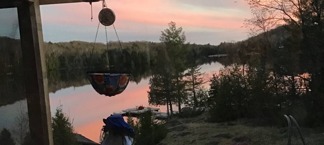 Rustic Waterfront Cottage -3 Bedroom,Sunset Views,Screened in Porch, Firepit, AC in Kinmount