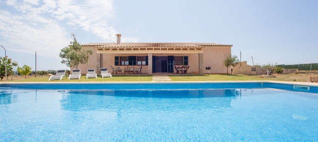 S'ESTACIO - Villa with private pool in Muro. Free WiFi in Muro
