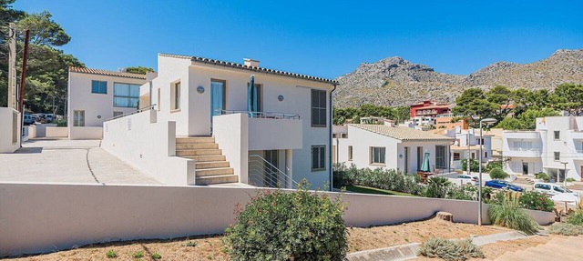 Seaside Escape in Cala Sant Vicenç in Cala Sant Vicenç