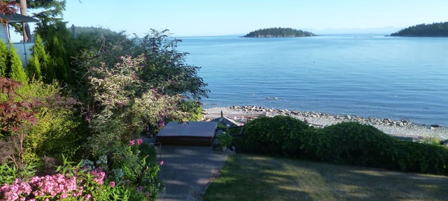 Sechelt Oceanfront Suite in Sechelt