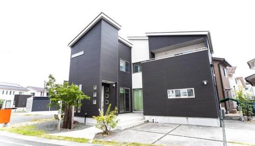 Shiga Lakeside Villa in Minamishinbo in Takashima