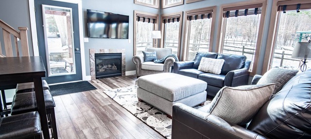 Ski-in/out | 652 Disciples Village Condo | Gas Fireplace | 5 BR | Sleeps 18! in Boyne Falls