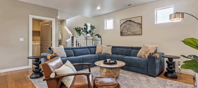 Spacious home centrally located by Autzen Stadium in Eugene