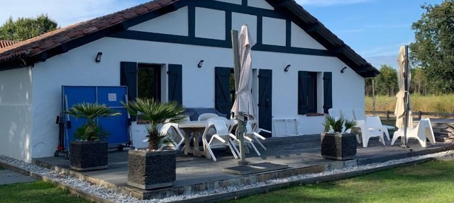 Spacious house in a quiet area with all comforts, private pool 3bed, 3bath, 3wc classified 3*. in Soustons